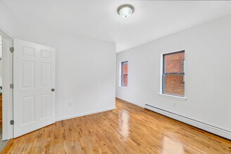 1004 Broad St in Hartford, CT - Building Photo - Building Photo