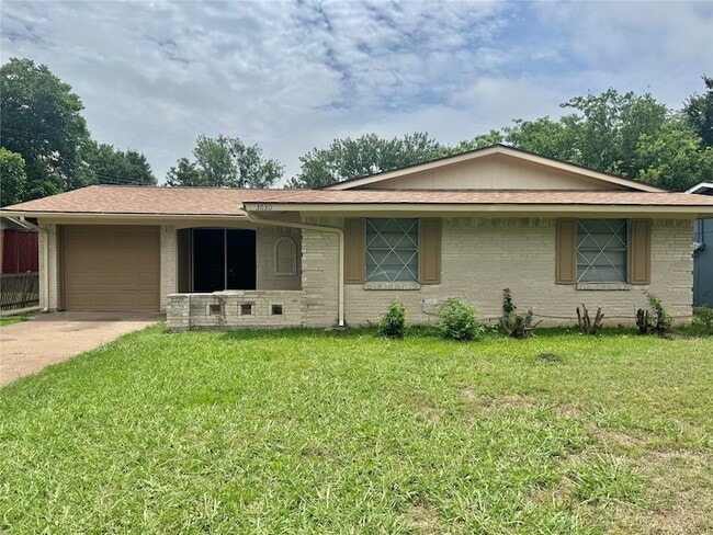 3630 Palm Dr