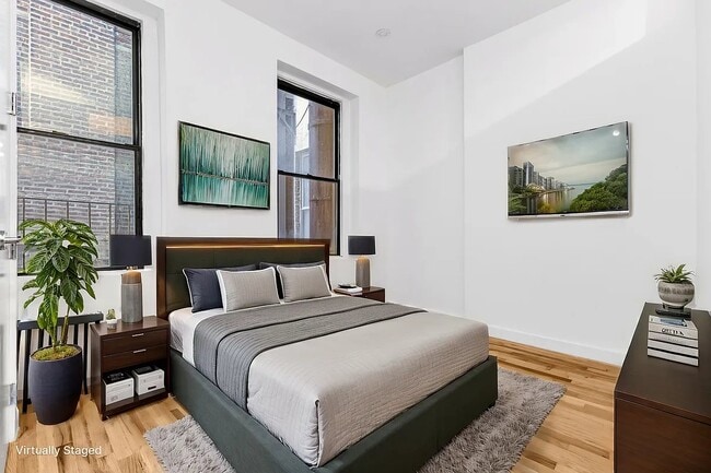 110 9th Ave in New York, NY - Foto de edificio - Building Photo