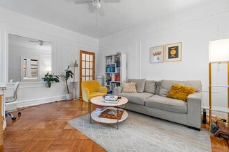 44 Saint Nicholas Ave in Brooklyn, NY - Building Photo - Interior Photo