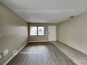 13203 SW 40th Terrace in Miami, FL - Foto de edificio - Building Photo