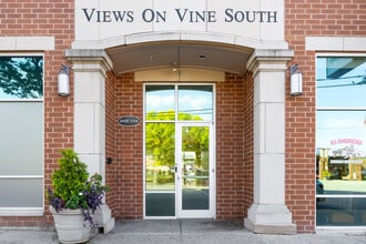 Views On Vine in Cincinnati, OH - Building Photo - Building Photo