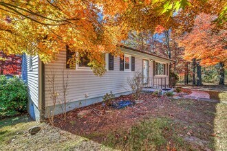 1011 Old US Hwy 70 in Black Mountain, NC - Building Photo - Building Photo