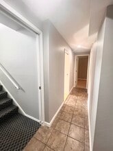 5003 240th Pl SW in Mountlake Terrace, WA - Foto de edificio - Building Photo