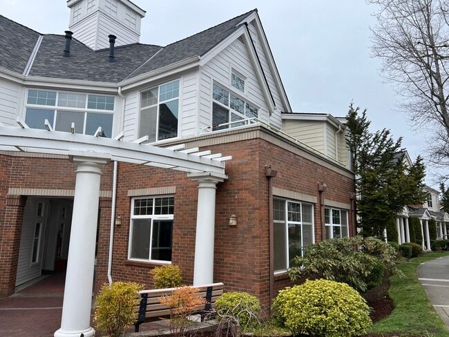 property at 1400 Huckleberry Cir