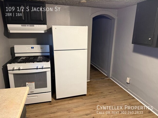 property at 109 1/2 S Jackson St