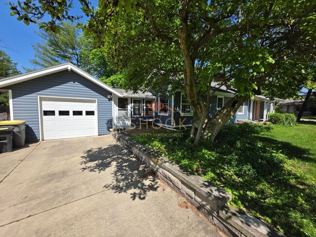 1825 Garden St in West Lafayette, IN - Building Photo - Building Photo