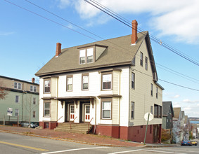 149-151 Cumberland Ave in Portland, ME - Building Photo - Building Photo