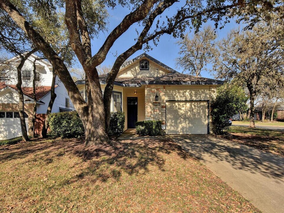 3019 Rochelle Dr in Austin, TX - Building Photo