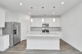 30903 Rockstock Rd in Fulshear, TX - Building Photo - Building Photo