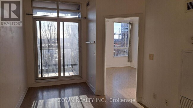388 Prince of Wales Dr in Mississauga, ON - Building Photo - Building Photo