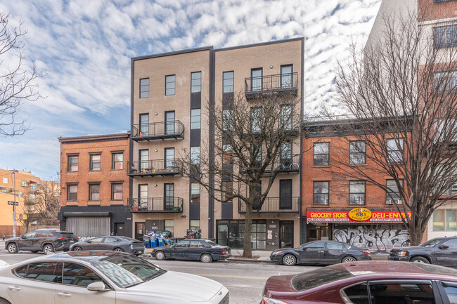 600 Myrtle Ave in Brooklyn, NY - Building Photo - Building Photo