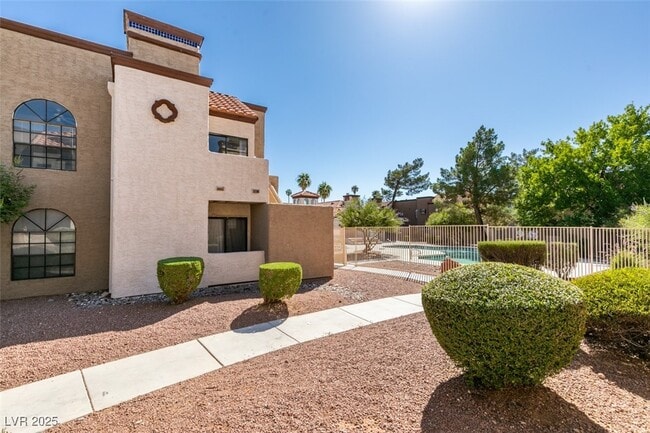 property at 2963 Juniper Hills Blvd