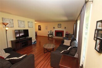 317 E MacArthur Ave in Eau Claire, WI - Building Photo - Building Photo