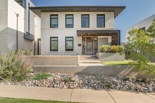 826 NW 8th St in Oklahoma City, OK - Building Photo