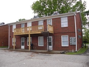 Newport Apartments in Louisville, KY - Building Photo - Building Photo