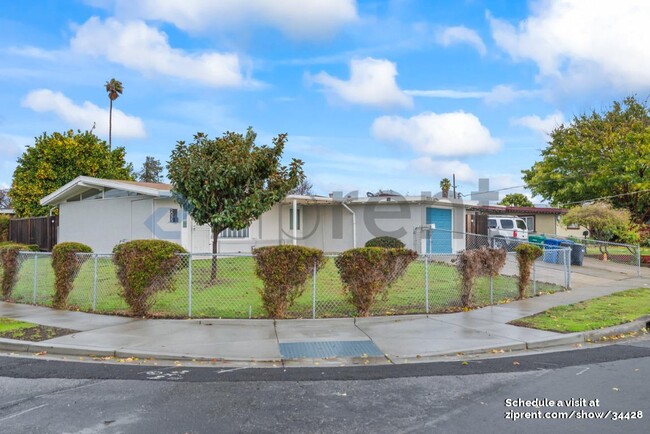 2035 Florida St in Hayward, CA - Building Photo - Building Photo