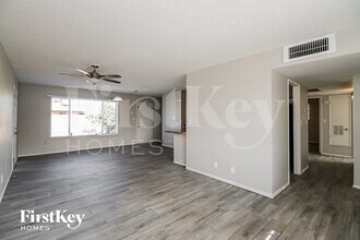 2030 E Aspen Ave in Mesa, AZ - Foto de edificio - Building Photo