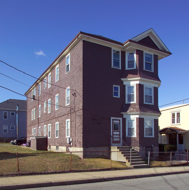 159 Globe St in Fall River, MA - Building Photo - Building Photo