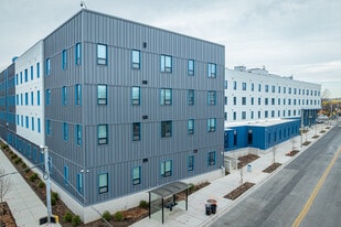 The Hammond at Greenmount Park in Baltimore, MD - Building Photo