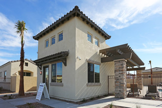 Villas at Chandler Heights in Chandler, AZ - Foto de edificio - Building Photo