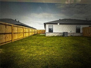 6501 NW Vandergriff St in Bentonville, AR - Building Photo - Building Photo