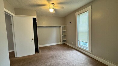 737 Clancy Ave NE in Grand Rapids, MI - Building Photo - Building Photo