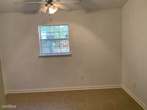 18819 Greenwell Springs Rd in Central, LA - Building Photo - Building Photo