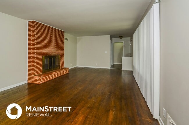 3631 S Forest Ave in Independence, MO - Building Photo - Building Photo