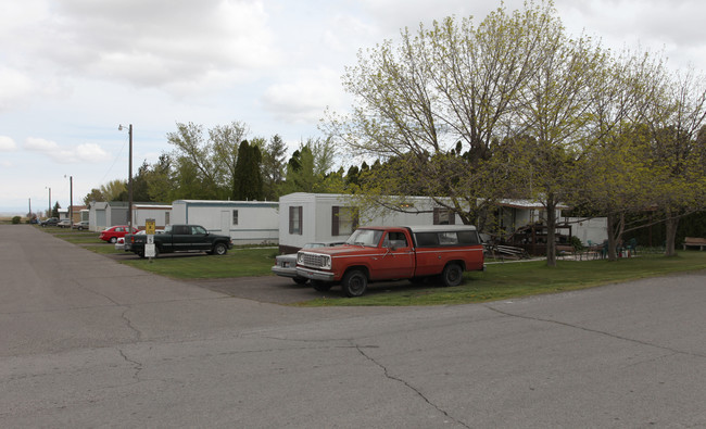 Cabin Creek Mobile Home Park in Filer, ID - Building Photo - Building Photo