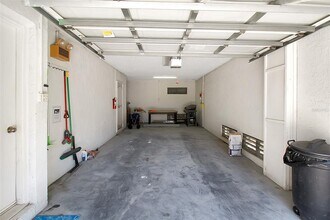 535 Forest Way in Longboat Key, FL - Foto de edificio - Building Photo