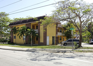 12295 NE 5th Ave in North Miami, FL - Building Photo - Building Photo