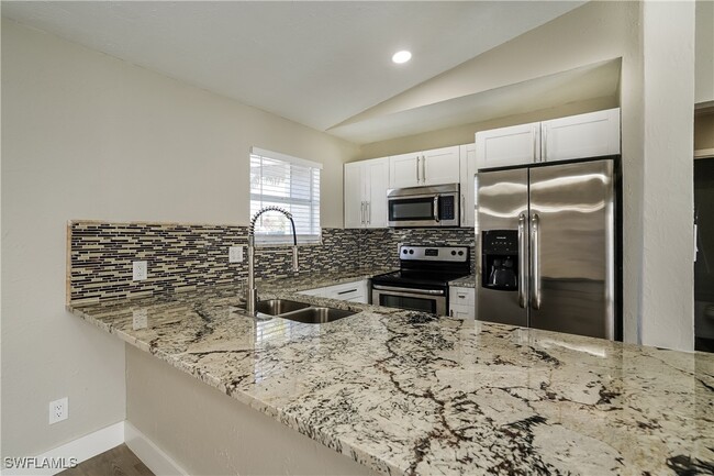 710 NE 24th Terrace in Cape Coral, FL - Building Photo - Building Photo