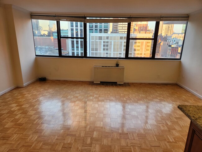270 Marin Blvd in Jersey City, NJ - Building Photo - Building Photo