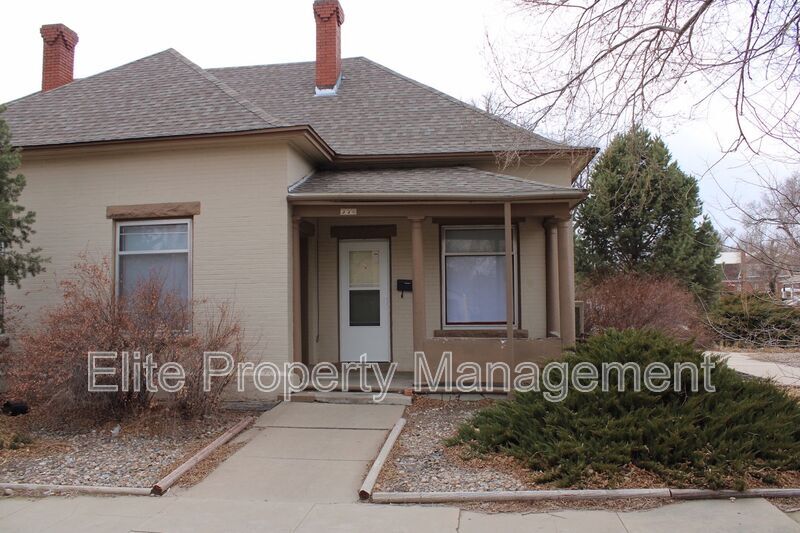 326 W Routt Ave in Pueblo, CO - Building Photo