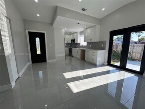 12237 SW 193rd St in Miami, FL - Building Photo - Building Photo