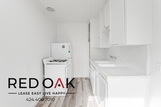 1094 Cherry Ave in Long Beach, CA - Building Photo - Building Photo