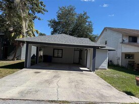3588 Raintree Ln in Lakeland, FL - Building Photo