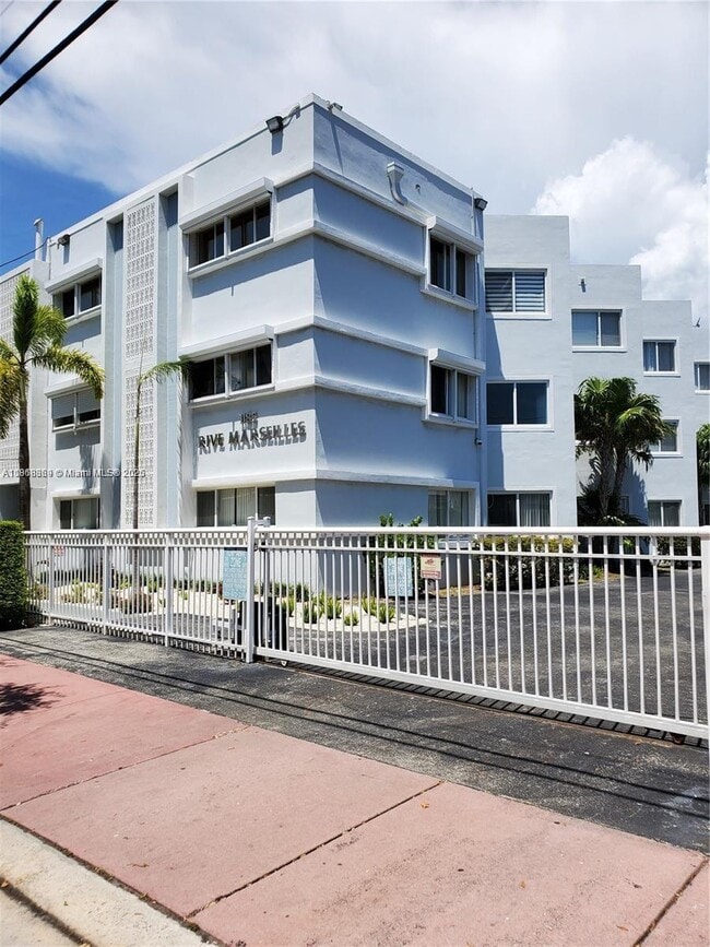 property at 1185 Marseille Dr