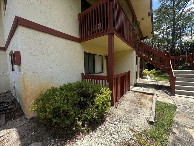 2078 NW 43 Terrace in Lauderhill, FL - Building Photo - Building Photo