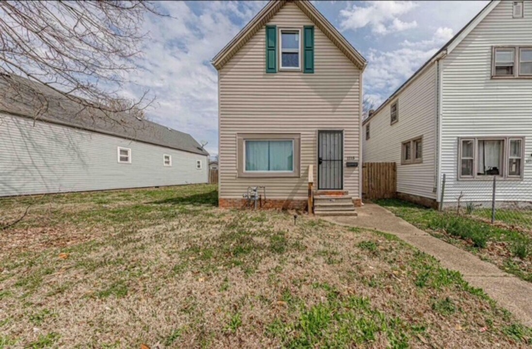 1115 N Elliott St in Evansville, IN - Building Photo