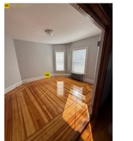68 Willow Ave, Unit 2-1 in Somerville, MA - Building Photo
