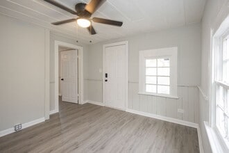 864 Tatnall St in Macon, GA - Building Photo - Building Photo