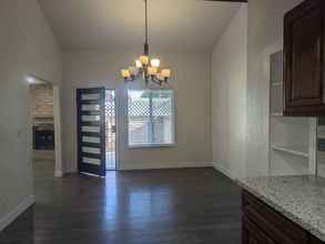 5901 Moss Creek Cir in Fair Oaks, CA - Building Photo - Building Photo