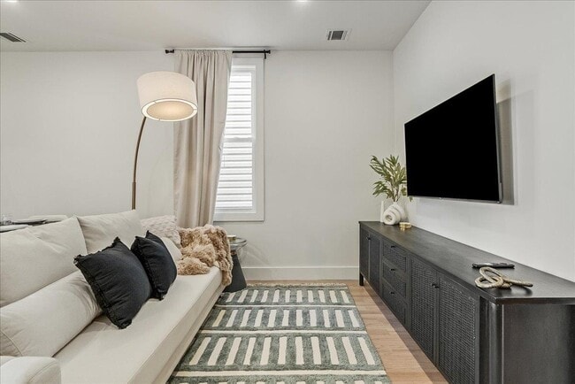 97-99 Zabriskie St in Jersey City, NJ - Building Photo - Building Photo