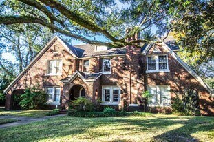 2370 Harrison Ave in Beaumont, TX - Building Photo