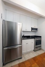 143 E 29th St, Unit 3B in New York, NY - Building Photo - Building Photo