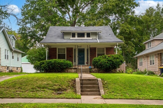 property at 5436 Garfield Ave