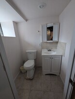 929 Edgemore Rd in Philadelphia, PA - Building Photo