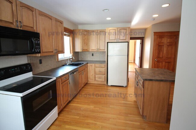 151 Tremont St, Unit 17A in Boston, MA - Building Photo - Building Photo